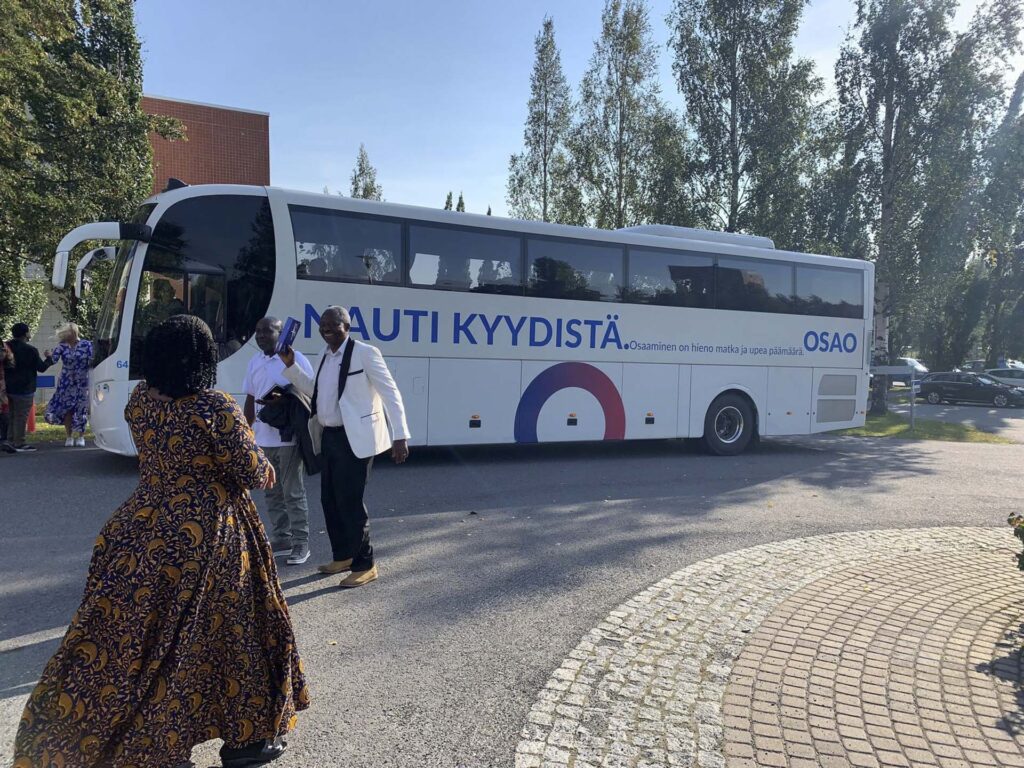 2.OSAO’s buses transported visitors throughout the week. Bus driver students completed their competence demonstrations during the trips, under the supervision of a teacher and a workplace representative.